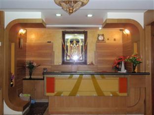 Ug Grand Hotel Bangalore Extérieur photo